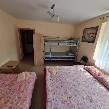 Little Amber Guest house *